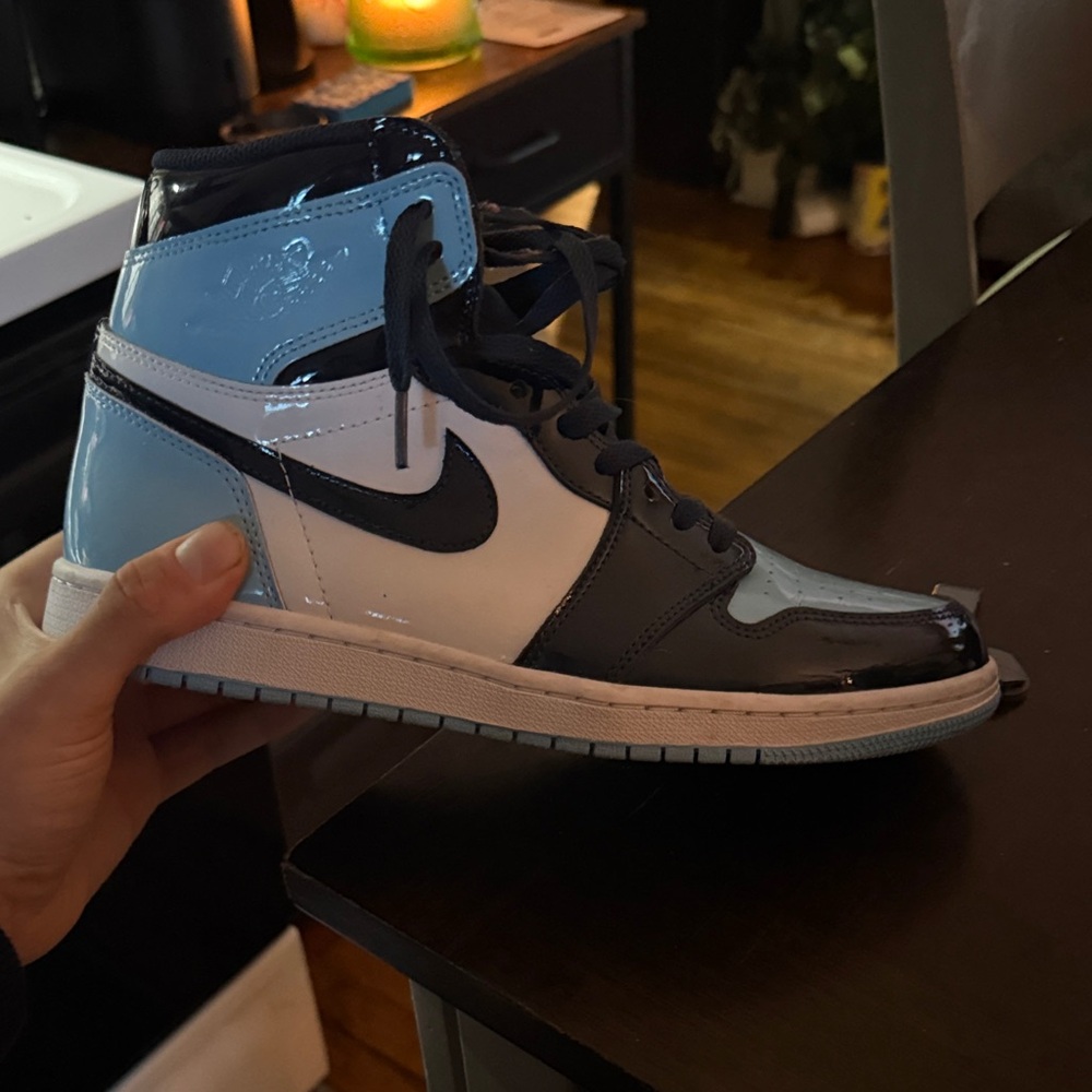Nike unc patent Jordan 1 (no box)